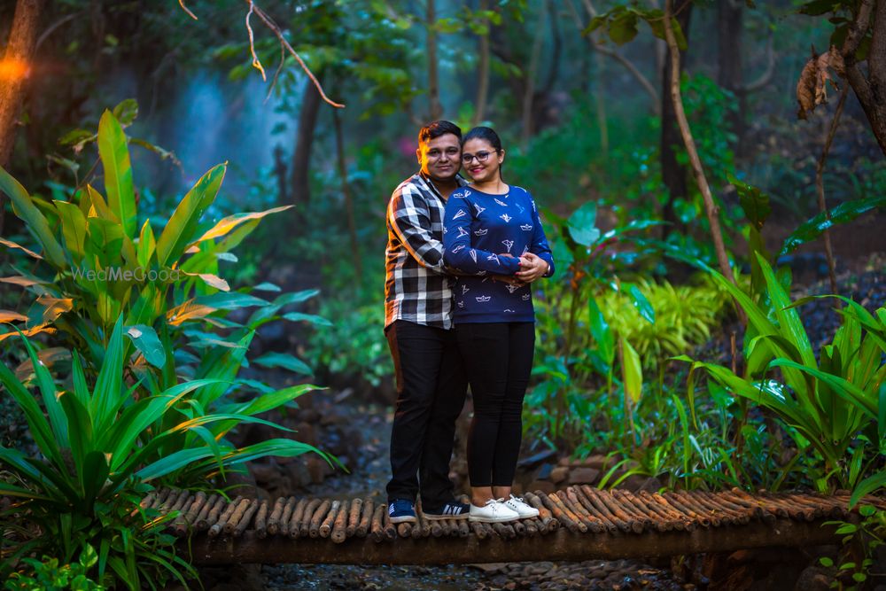 Photo From Aakash & Bhumi Pre Wedding - By Chinmay Joshi Photography 