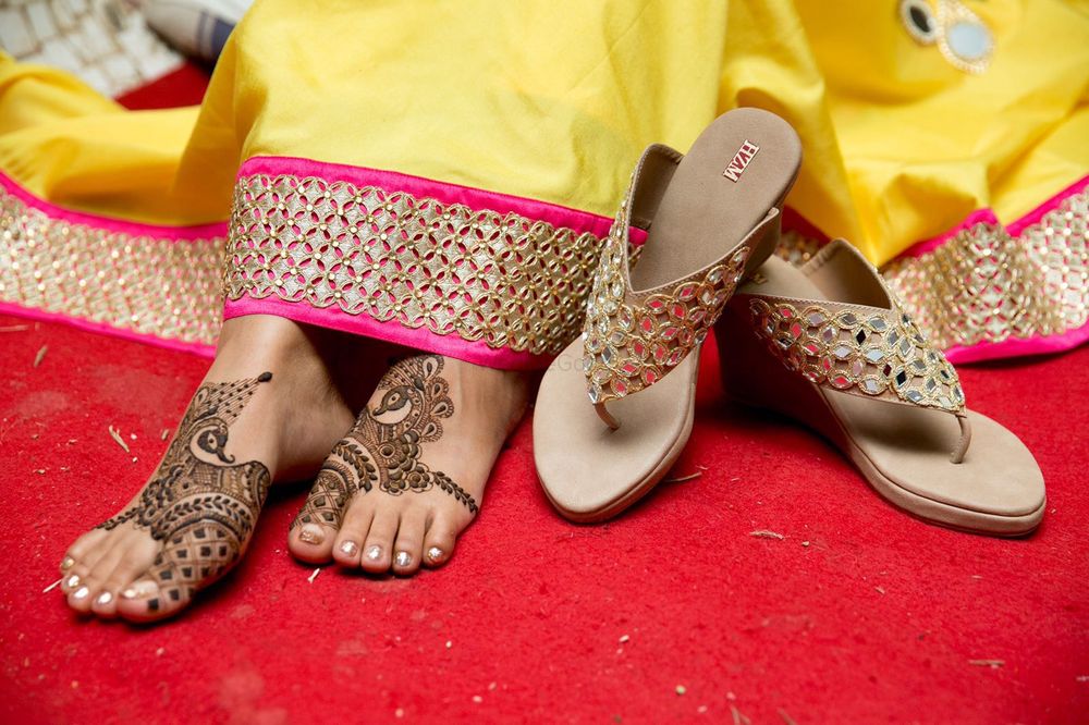 Photo From Sweni weds ronish - By Aksha Shah Mehendi Designer