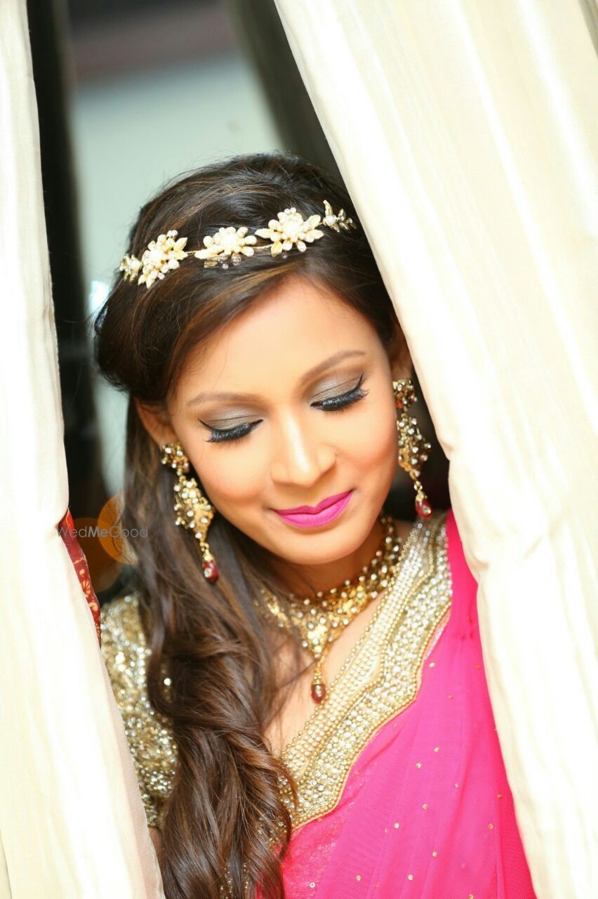 Photo From REAL BRIDES - By Wake Up and Makeup by Akansha