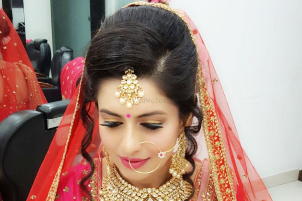 Photo From Super Gorgeous Bridal Makeup - By Tanya's L'Oreal Salon