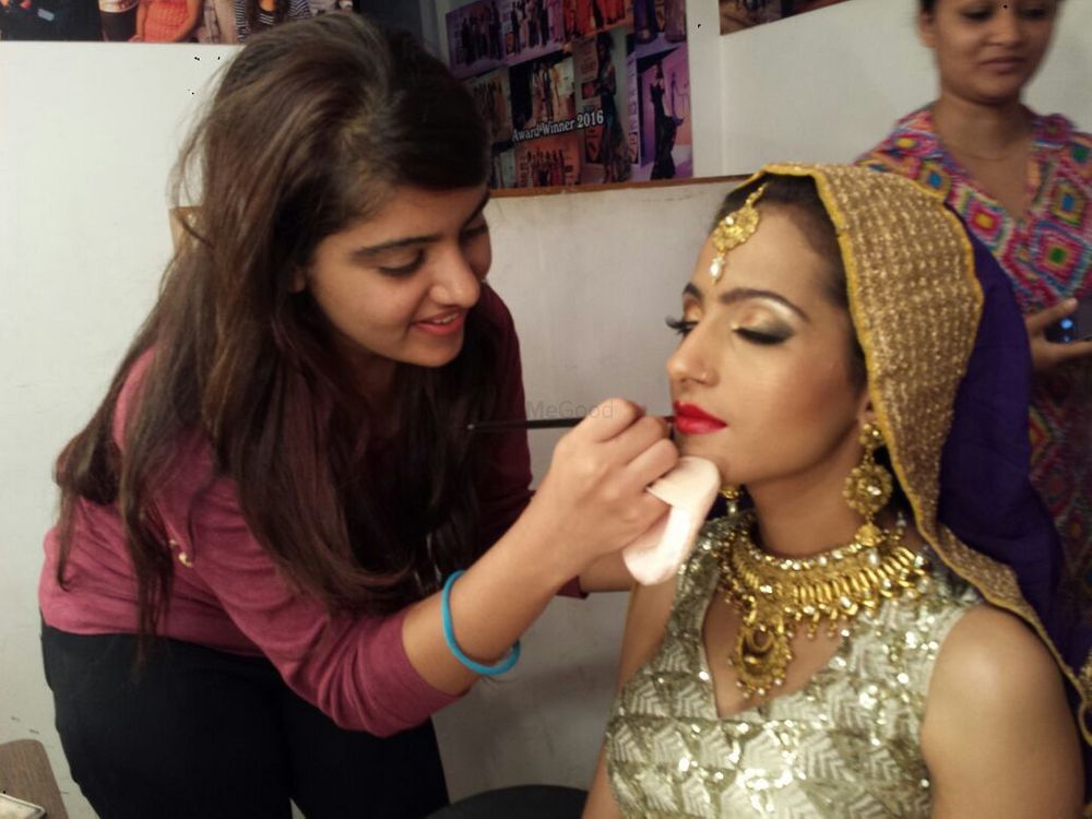 Photo From BTS - By Makeovers by Anmol Wadhwa