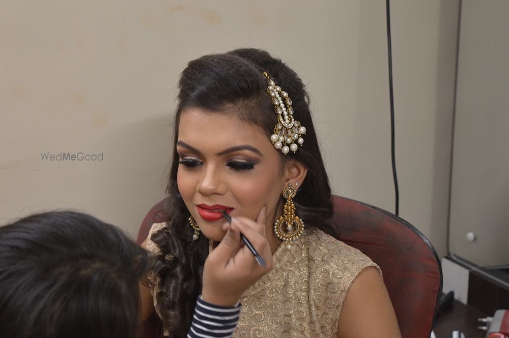 Photo From BTS - By Makeovers by Anmol Wadhwa