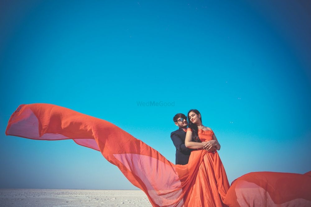Photo From Abhi & Charmi - By Square Frame Picture