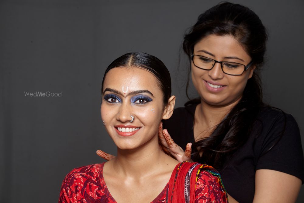 Photo From Achademy Shoot - By Colours Makeup School 