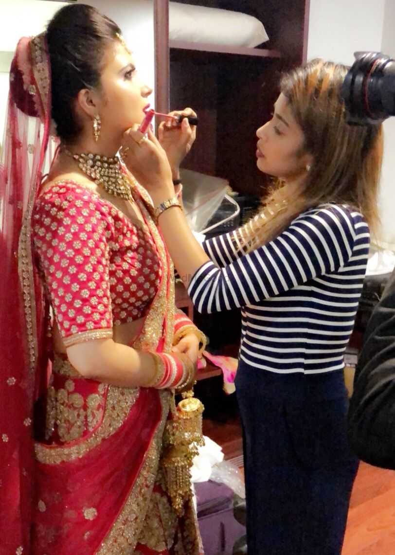 Photo From Pooja's big fat wedding  - By ROYAL MAKEUP ARTS 