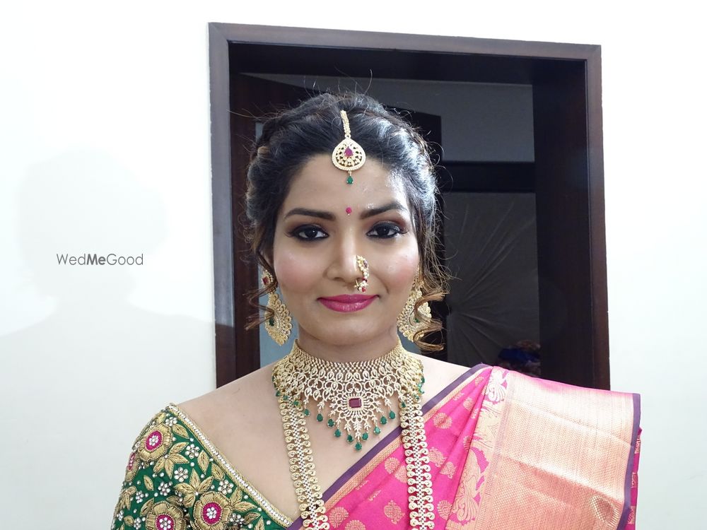 Photo From Bride Pooja - By Colours Makeup School 