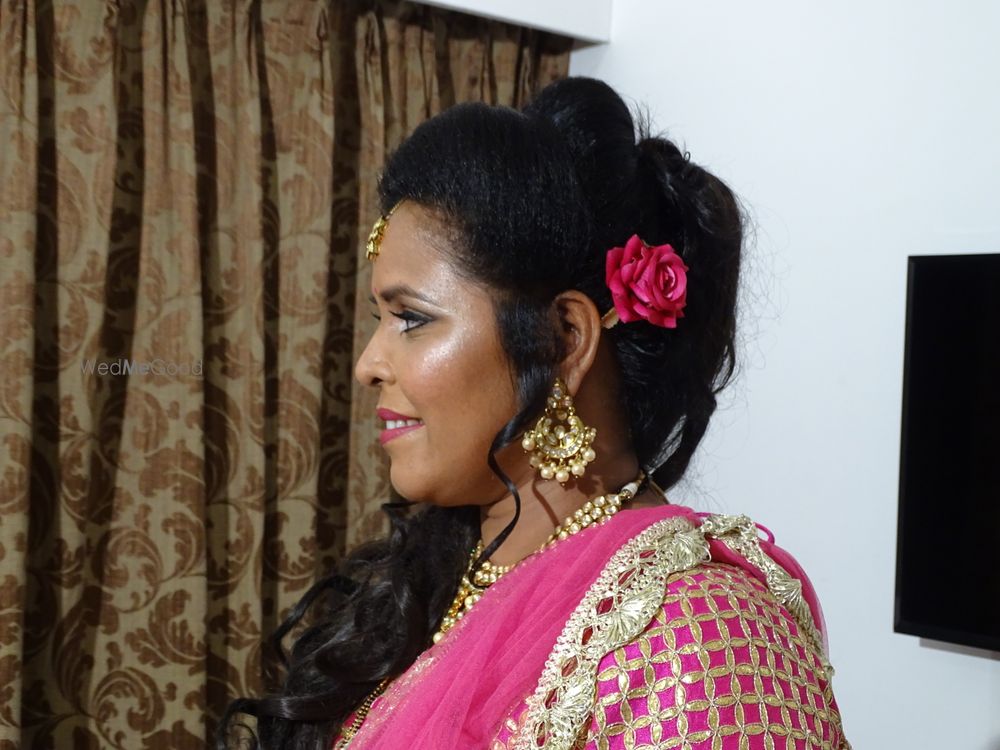 Photo From Reception Bride - By Colours Makeup School 