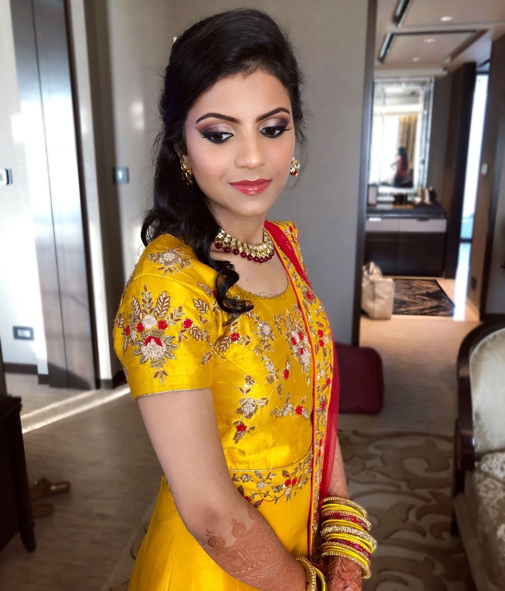 Photo From Anjali bride engagement  - By Mansi Mehta Makeup