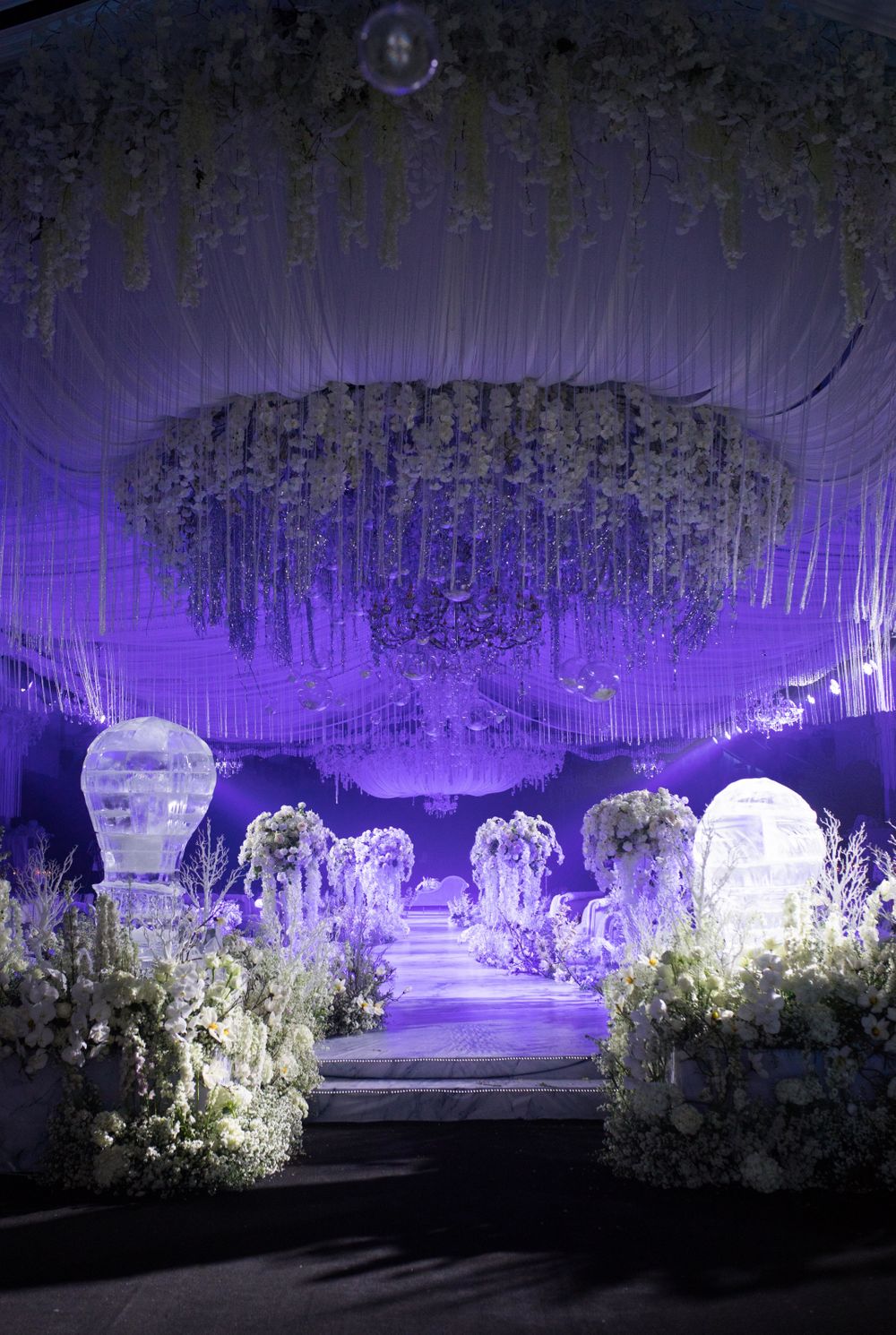 Purple Wedding Decor Photo floral decor