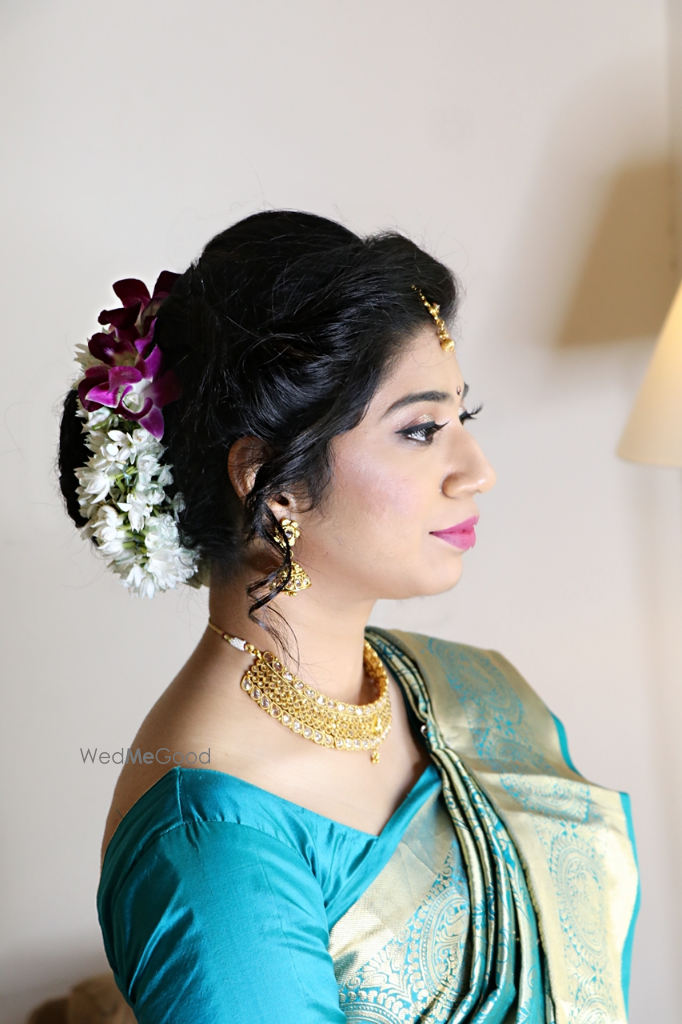 Photo From Traditional Look - By Zohra - Makeup & Hair Artistry