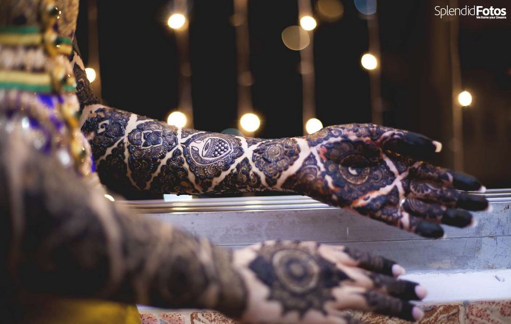 Photo of Bridal Hand Mehendi Design - Traditional Design