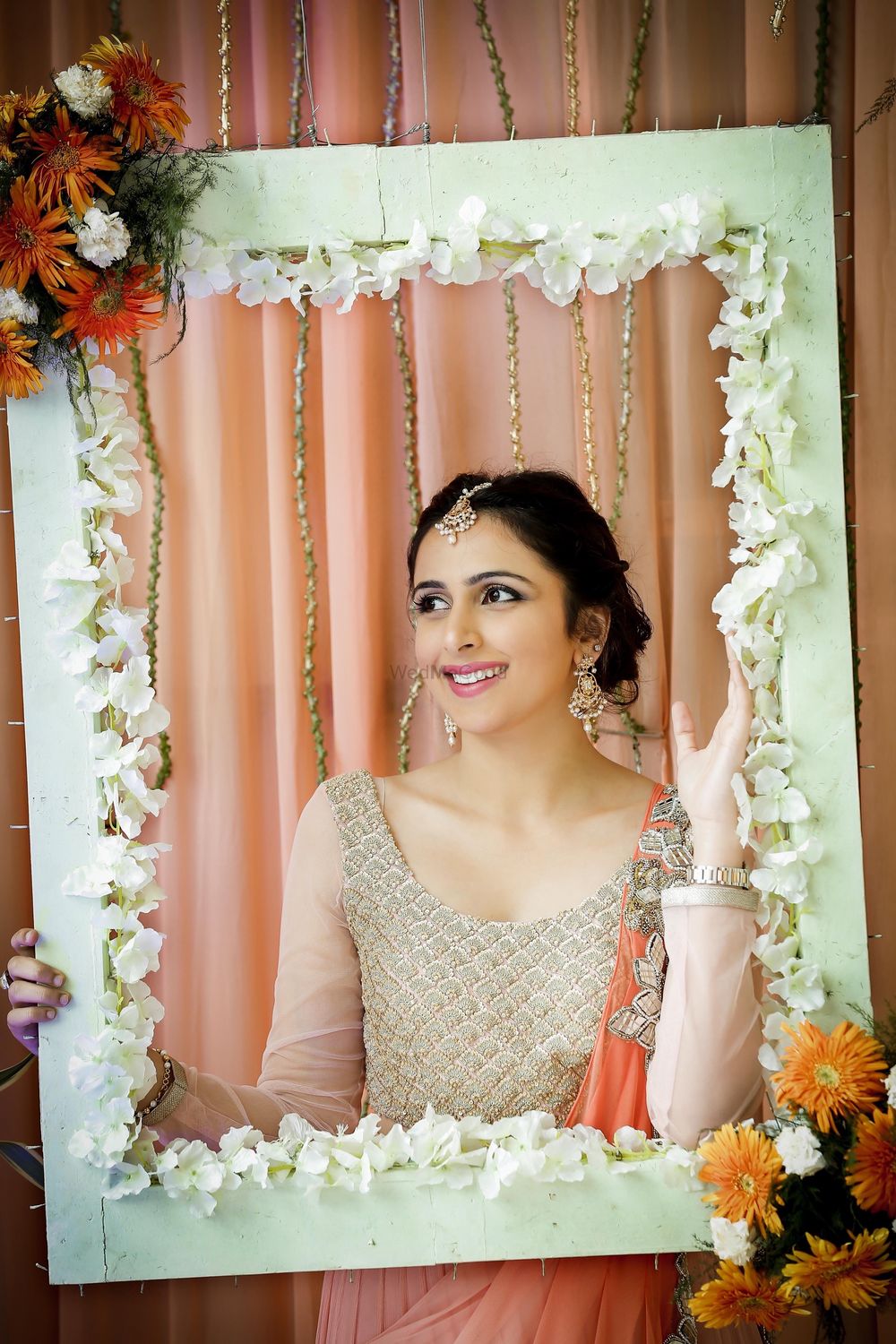 Photo of Bridal Portrait with Pastel Photobooth