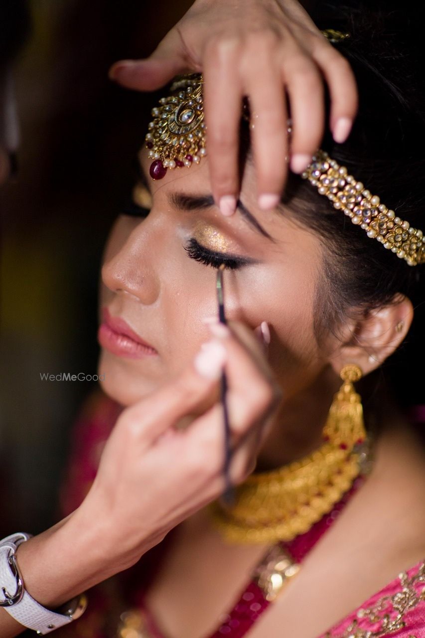 Photo From Kohl eyes n Soft Pink lips for Sonali’s Bridal - By Nivritti Chandra