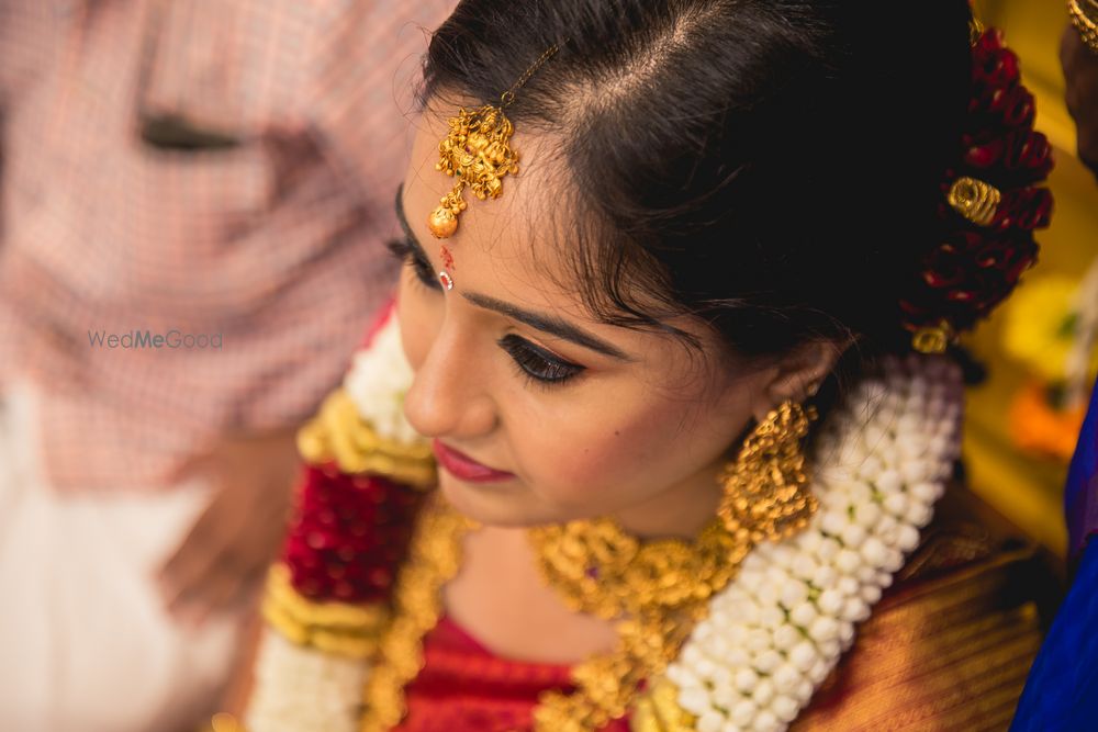 Photo From Santhosh & Annapoorni Engagement - By Nura Photography