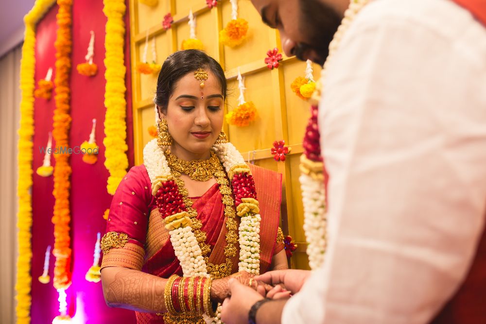 Photo From Santhosh & Annapoorni Engagement - By Nura Photography