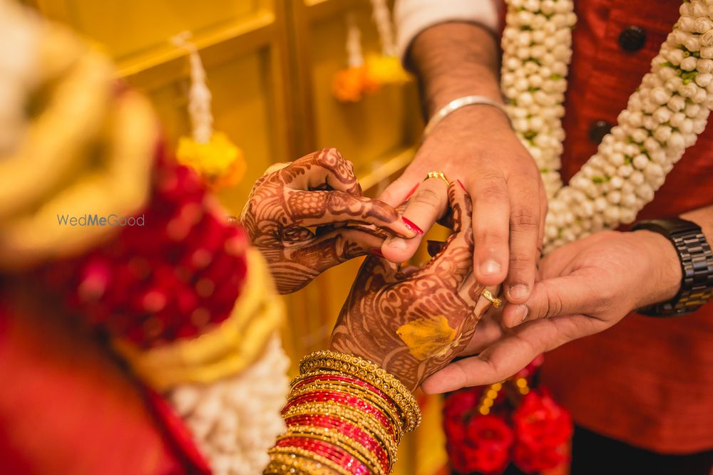 Photo From Santhosh & Annapoorni Engagement - By Nura Photography