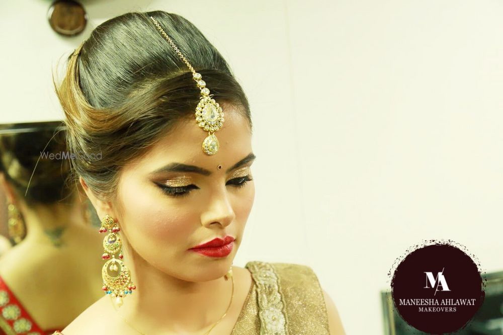 Photo From Engagement makeup - By Maneesha Ahlawat Makeovers