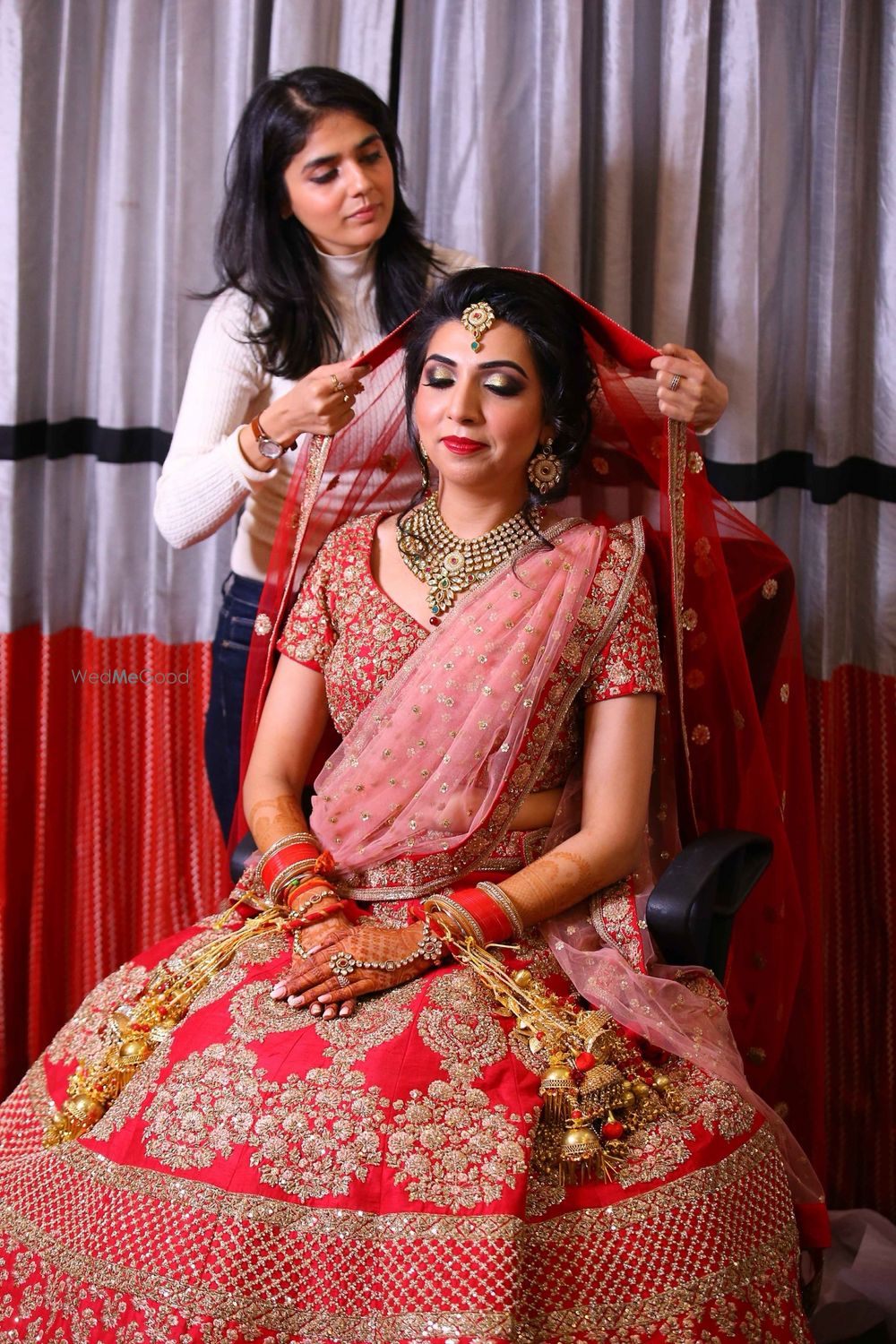 Photo From GOLD n SMOKEY Eyes on this BRIDE IN RED_ MakshitA  - By Nivritti Chandra