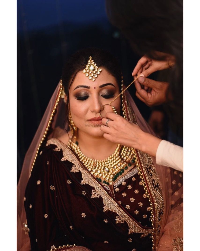 Photo From Subtle Smokey eyes n Soft lips_Prachi’s Bridal - By Nivritti Chandra