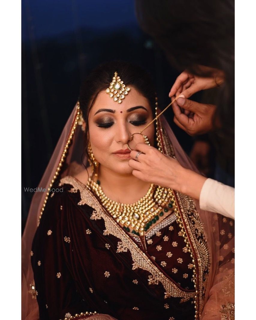 Photo From Subtle Smokey eyes n Soft lips_Prachi’s Bridal - By Nivritti Chandra