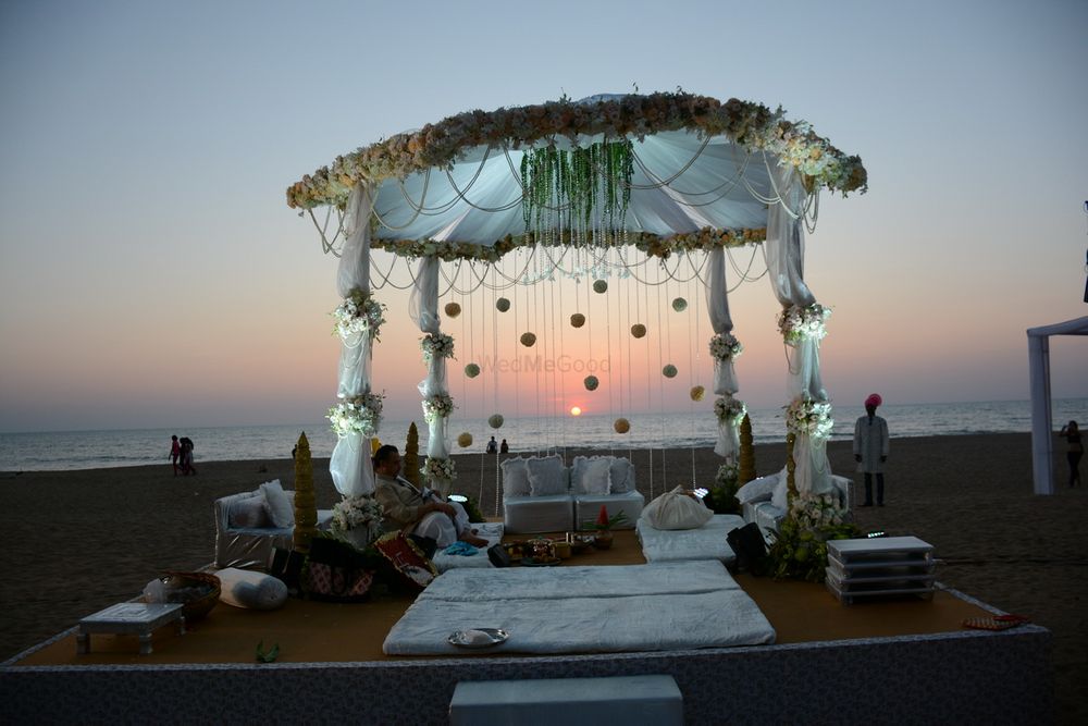 Photo From CS Wedding - White Wedding by the Beach - By The Art of Weddings