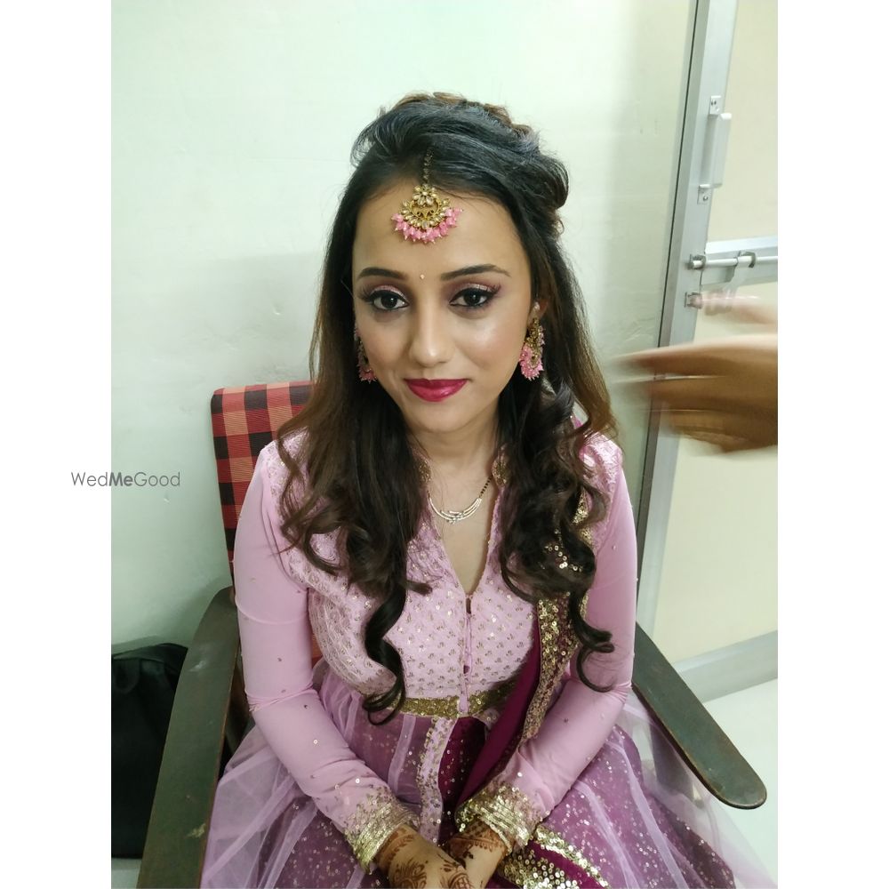 Photo From Purva for sangeet - By Colours Makeup School 