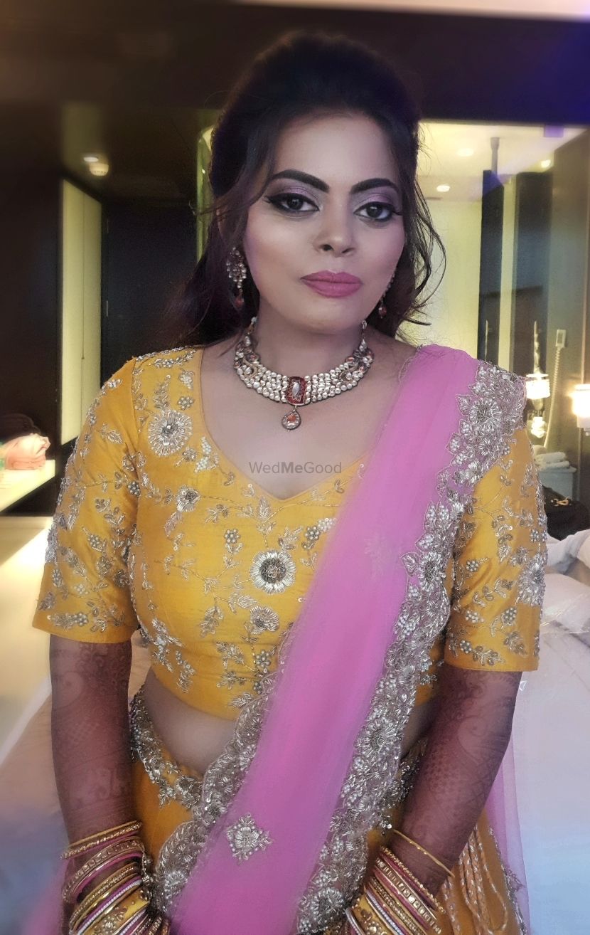 Photo From Bride Ambika - By Hemal Thakkar Makeup