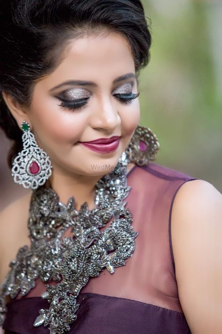 Photo From Ring Ceremony Makeup for Bride Maahi Narsinghani - By Makeup by Dimplle S Bathija
