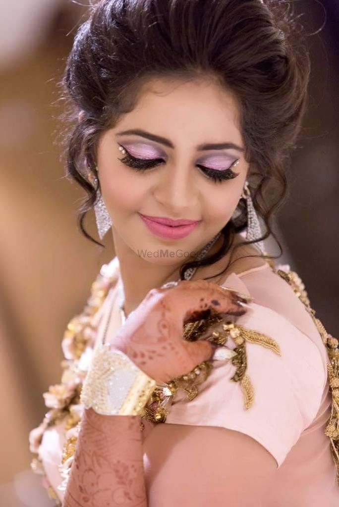 Photo From Reception Look for Bride Maahi Narsinghani - By Makeup by Dimplle S Bathija
