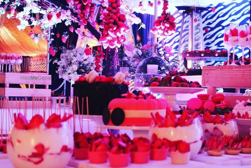 Photo From Cake Display Decor - By B3WeddingZ