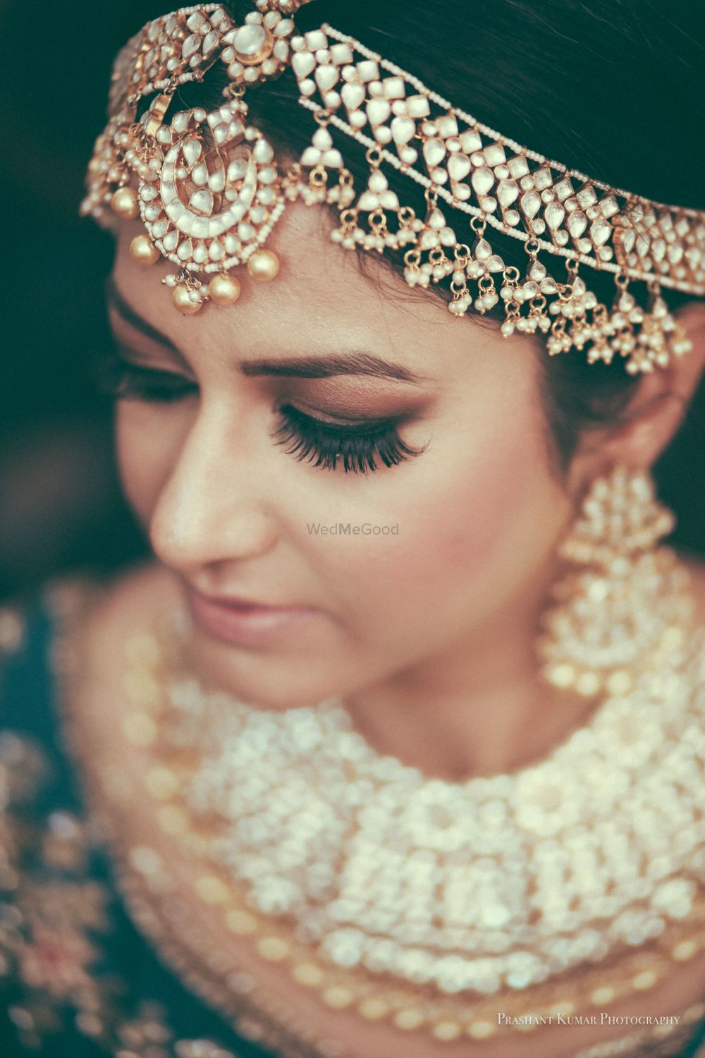 Photo of Kundan bridal mathapatti close shot