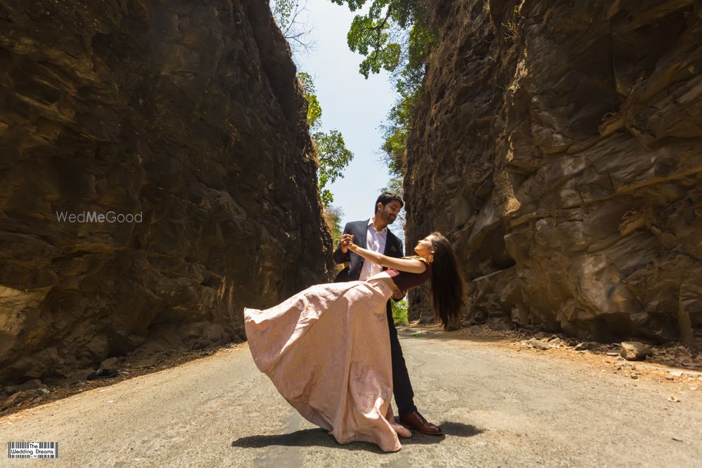 Photo From DR.SHRIDHAR + DR.SHWETA PREWEDDING - By The Wedding Dreams