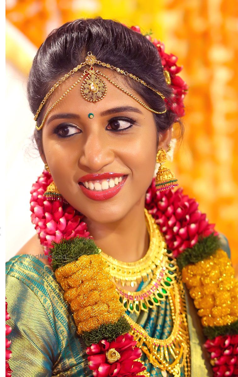 Photo From GURUVAYOOR WEDDING STORY OF VEENA AND ABILASH - By Talking Pictures Wedding Photography