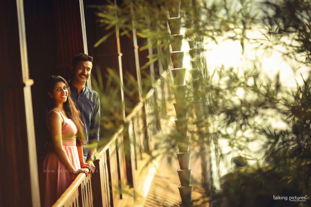 Photo From GURUVAYOOR WEDDING STORY OF VEENA AND ABILASH - By Talking Pictures Wedding Photography