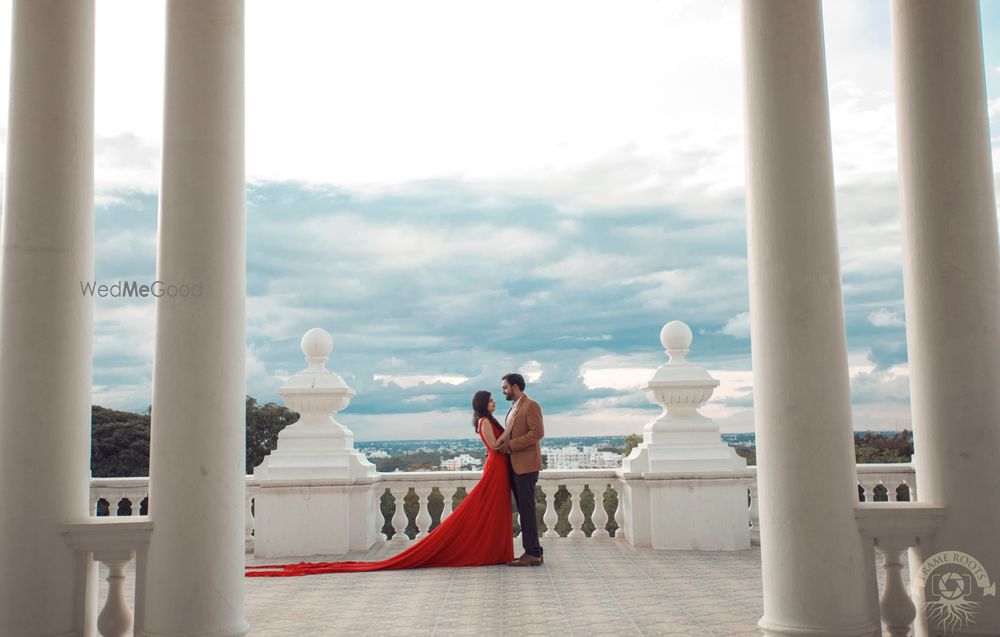 Photo From Deepak and Shreya pre-wedding shoot at Mysore palace - By Frame Roots