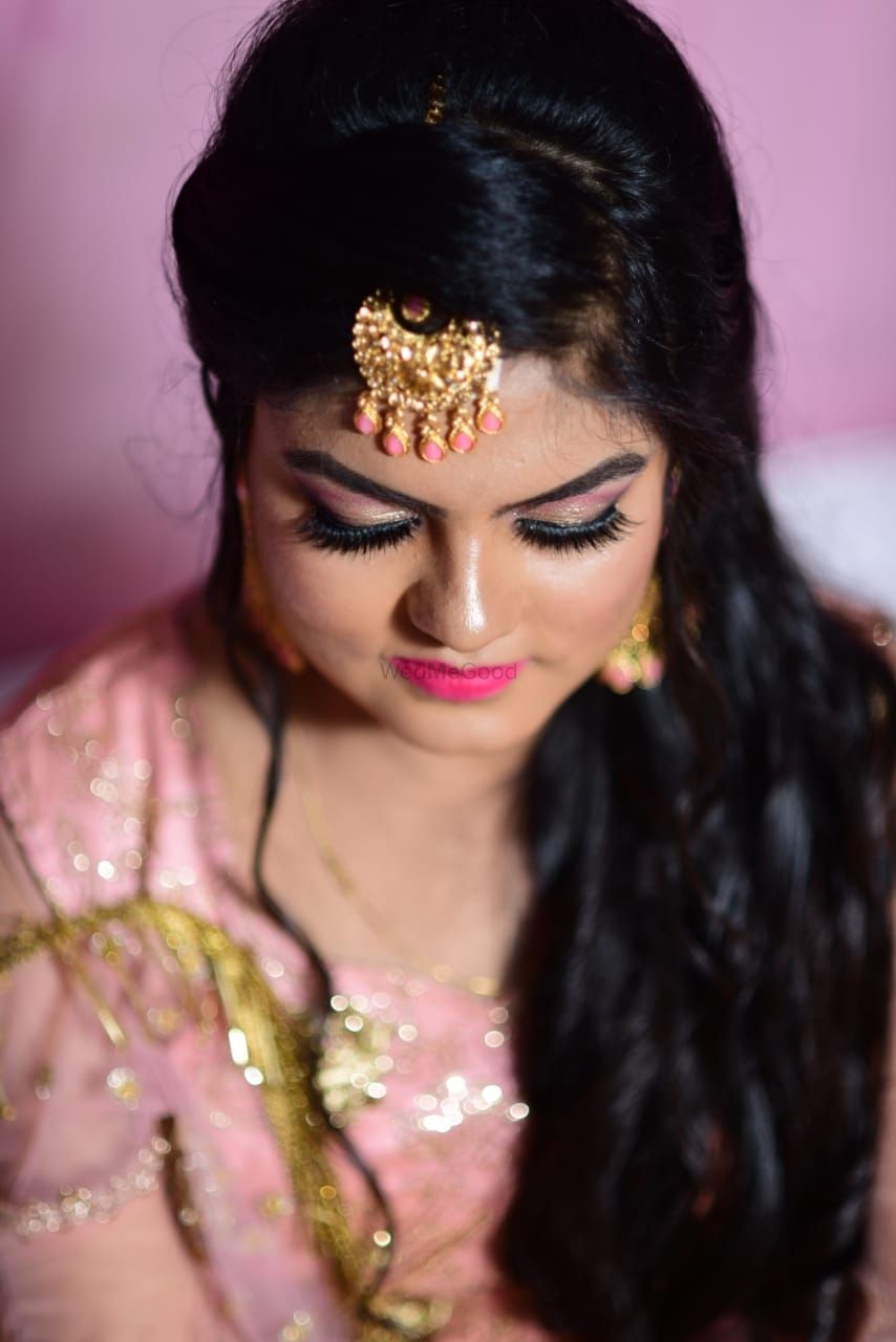 Photo From Engagement dolls - By Parul Saini Makeovers