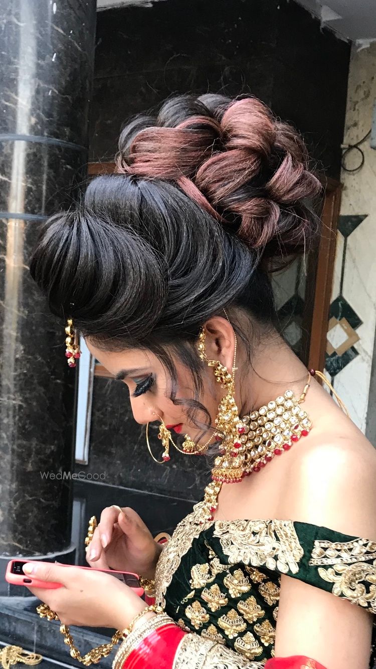 Photo From HAIRSTYLING BY PARUL - By Parul Saini Makeovers