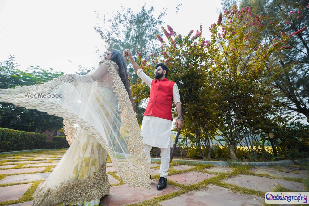 Photo From Amish X Akanksha Pre Wedding - By Weddingraphy by M.O.M. Productions