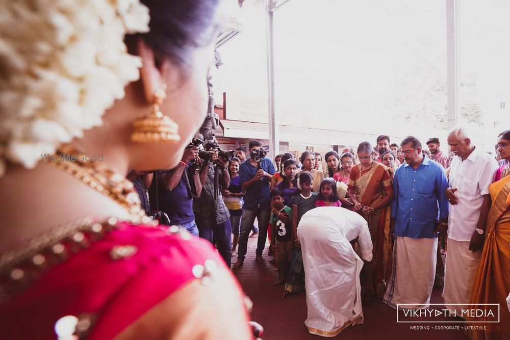 Photo From Traditional Kerala Hindu temple wedding - By VikhyathMedia