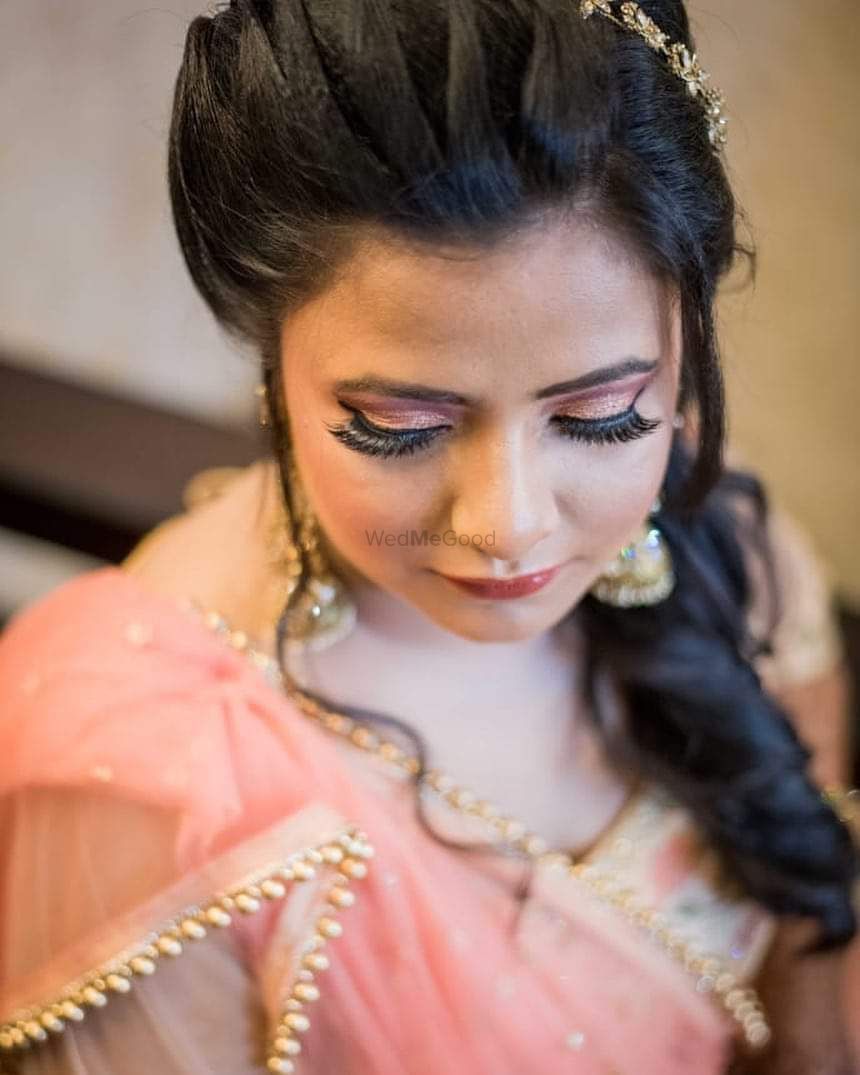 Photo From engagement looks - By Makeup Artist Swati Juneja