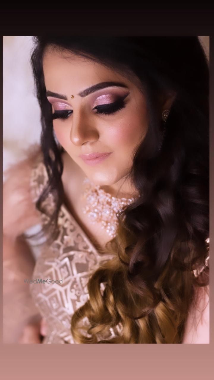 Photo From Engagment looks - By Pooja Sharma Makeovers