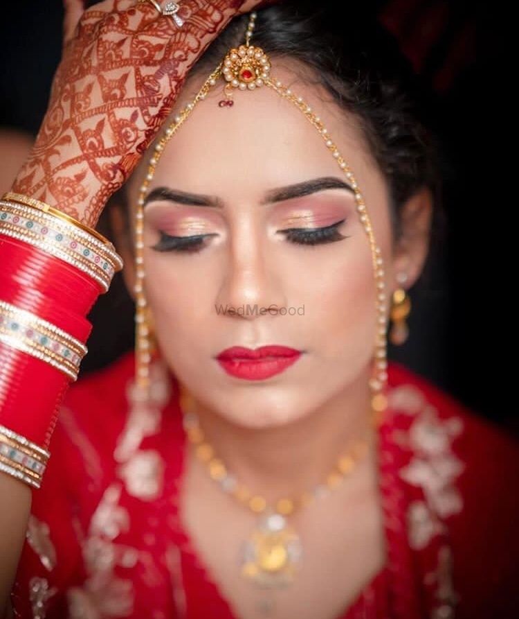 Photo From bridal makeup  - By Saffiyah Quadri