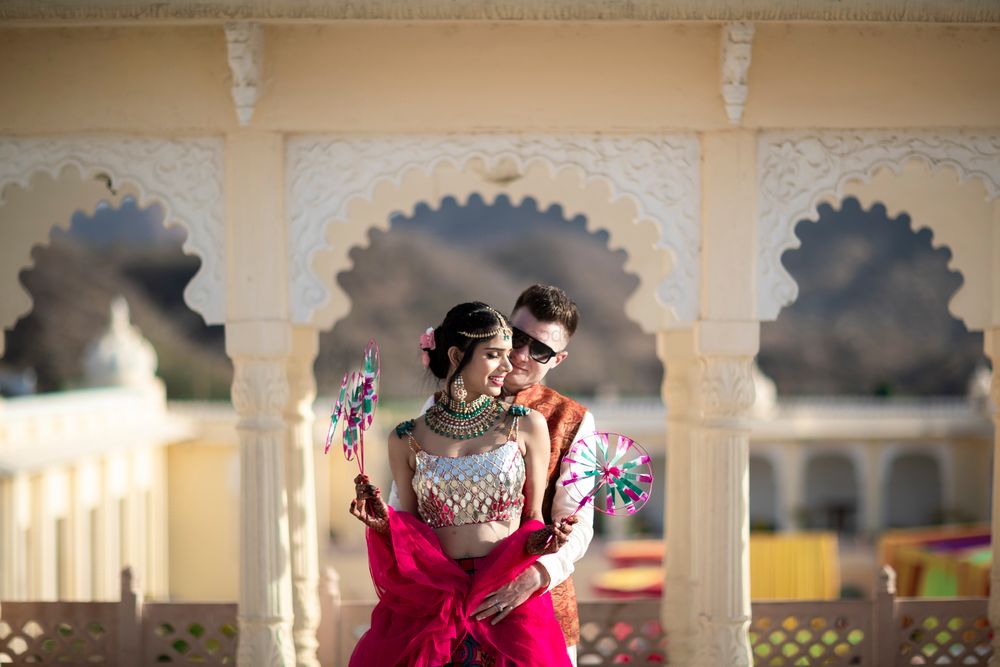 Photo of Fort wedding mehendi couple shot