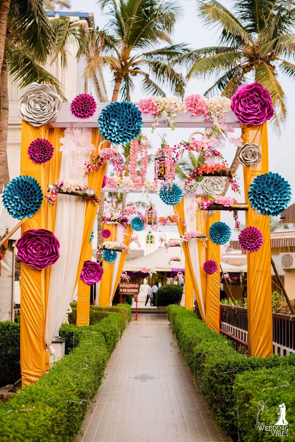 Photo of Entrance decor idea with giant paper flowers