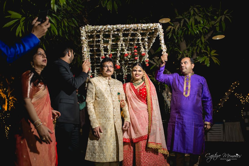 Photo From Pooja & Niral | Wedding - By Capture Memories