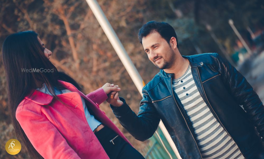 Photo From Jyoti & Ravi Pre-wedding - By The Knotty Weds