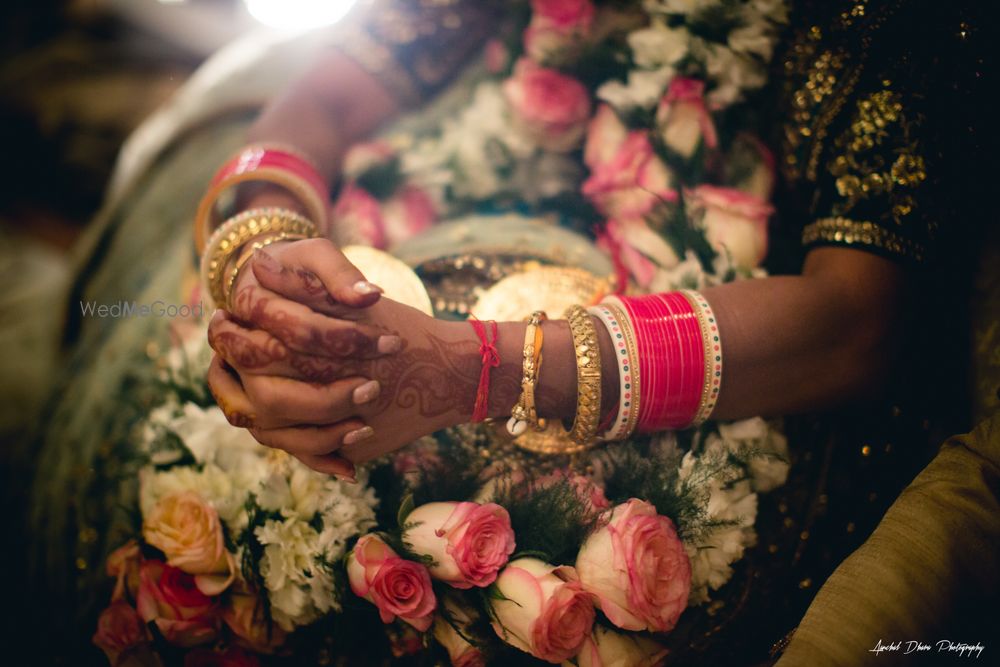 Photo of A minimal shot of traditional bridal chooda!