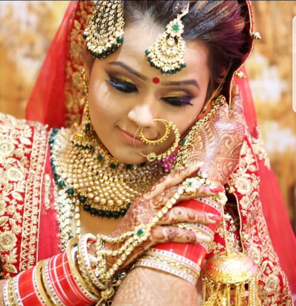 Photo From Sakshi’s Wedding  - By Makeovers by Amisha Chugh