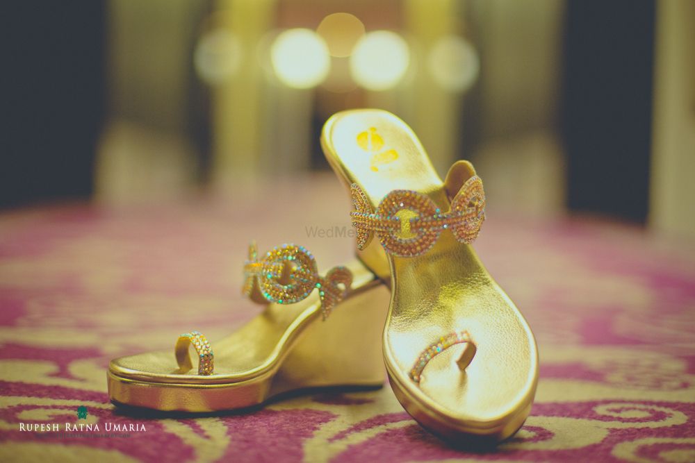 Photo of Gold Kolhapuri Heels