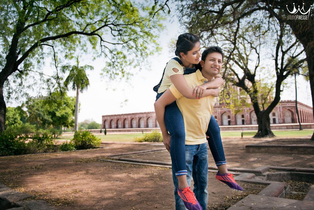 Photo From Radhika + Vishal PreWed Session - By Studio Finesse